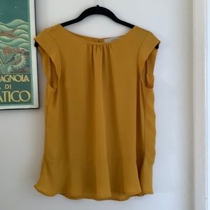 Pretty marigold blouse size XS - Loft